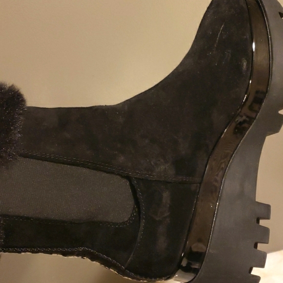 DKNY Bax Wedge Bootie - Picture 6 of 10